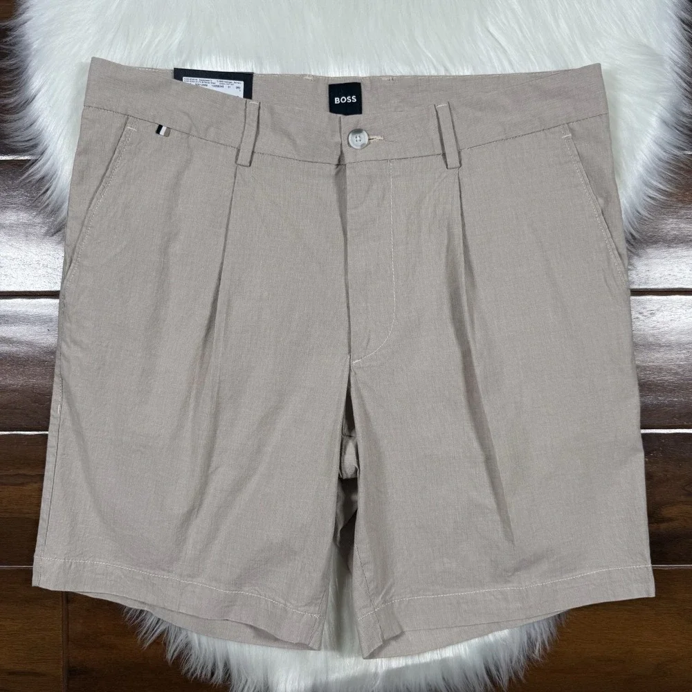 Hugo Boss Men's Size‎ US 34 R / UK 50 Tan Kane Regular Fit Pleated Chino Shorts